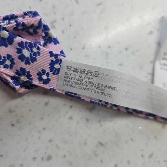 Crewcuts L XL Pink Navy Floral 100% Silk Bow Tie Kids - Picture 3 of 5